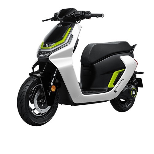 CFMOTO ZEEHO AE6+ Vibrant White L1e '25